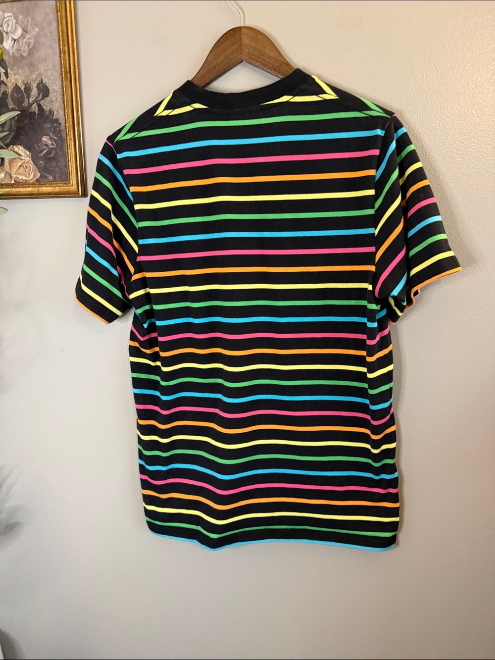 Teddy Fresh Rainbow Stripe Bear Logo Tee Black Short Sleeve T-Shirt Size Small - Picture 5 of 9